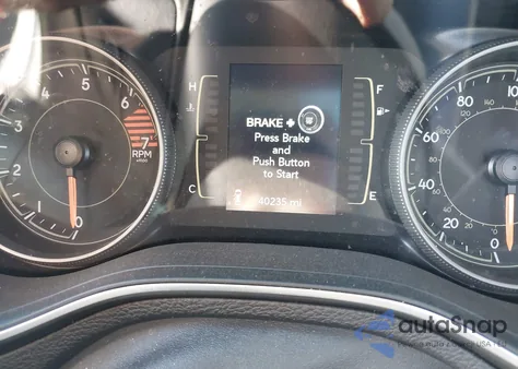 2021 Jeep Cherokee Latitude Plus Fwd z USA, uszkodzony, nr VIN 1C4PJLLB0MD203625